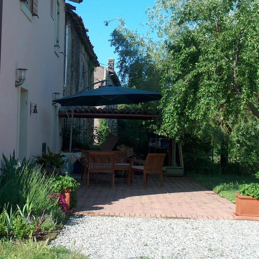 Una Casa Di Campagna 多索博诺 外观 照片